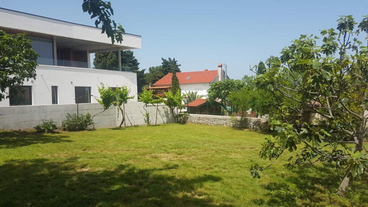 Apartment Sanja Premantura Exterior photo